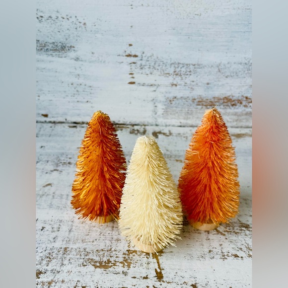 *Multicolored Bottle Brush Fall Tree Set - Picture 7 of 15